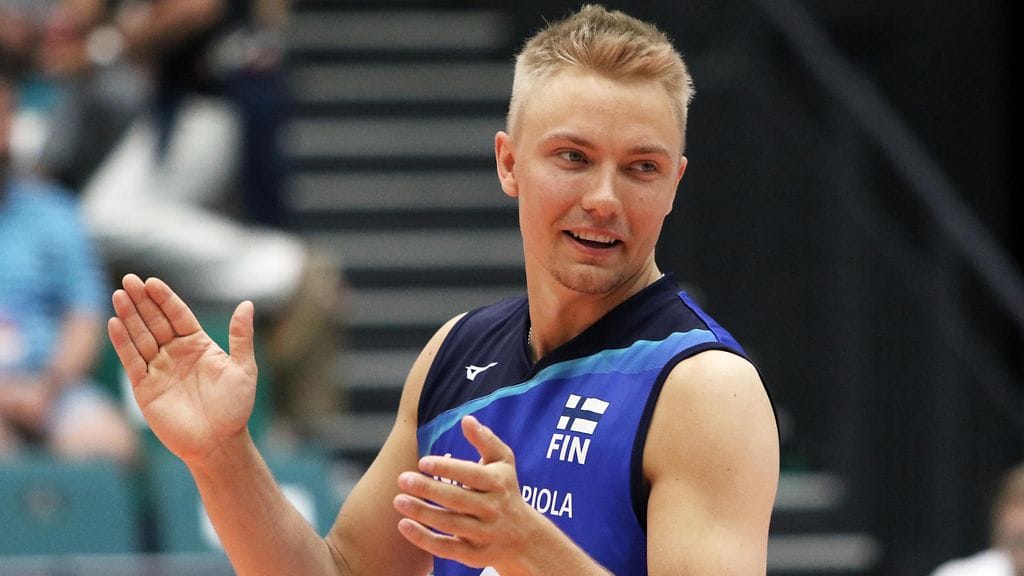 Lauri Kerminen joutui jäämään Venäjälle seuransa asettaman valtavan rahavaatimuksen vuoksi.