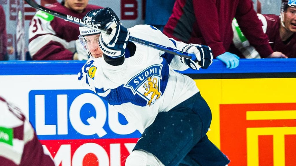 Juuso Hietanen iski Leijonat 2-0-johtoon.