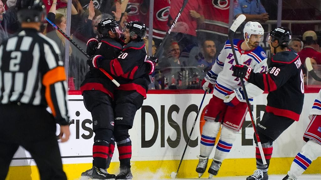 Brendan Smithin osuma Sebastian Ahon tarjoilusta räjäytti kotiyleisön huutoon.