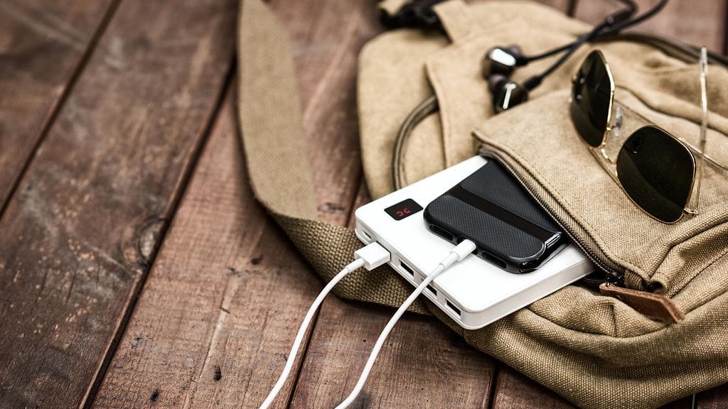 Moni suomalainen on nyt hankkinut powerbankin kotiinsa. Kuvituskuva.