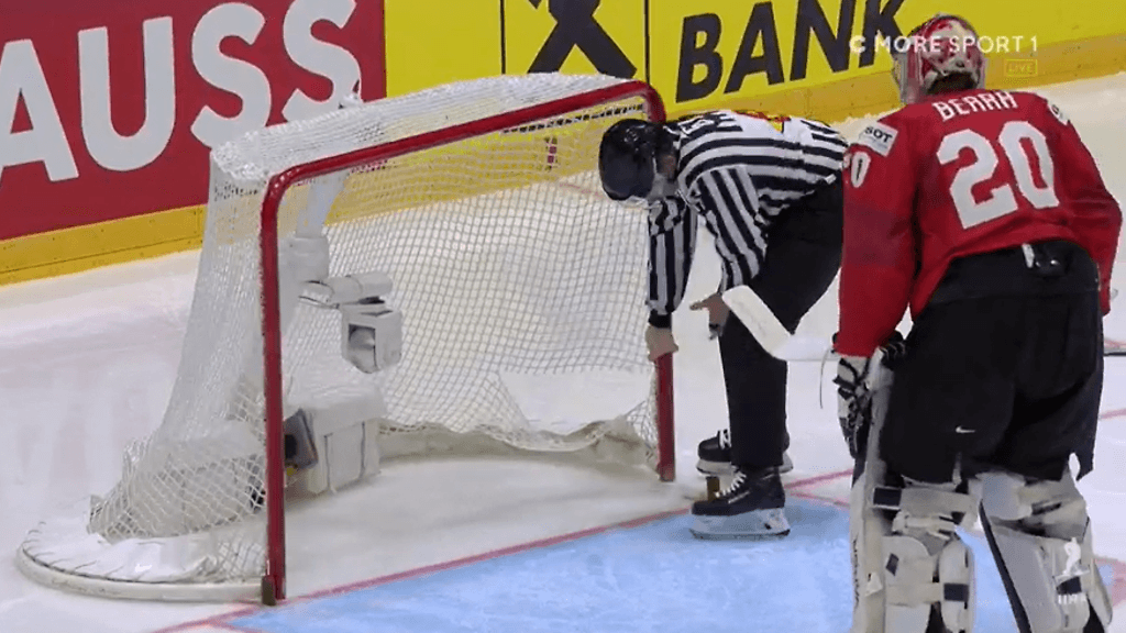 Yleisön ja pelaajien onneksi Helsingin jäähallilta löytyi varamaali.