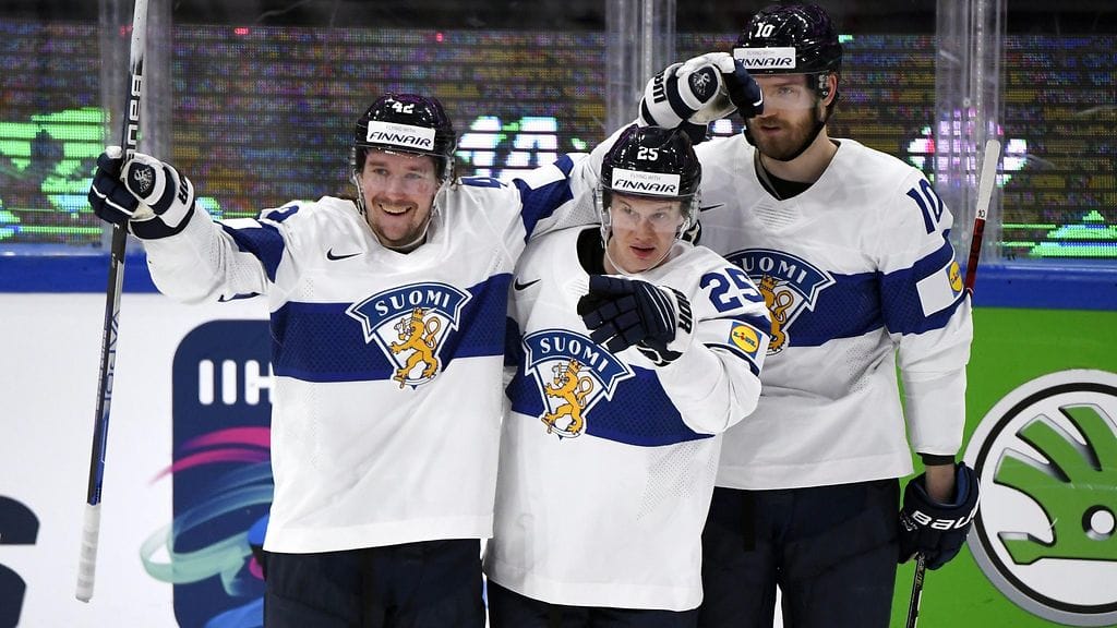 Sami Vatanen, Toni Rajala ja Joel Armia.