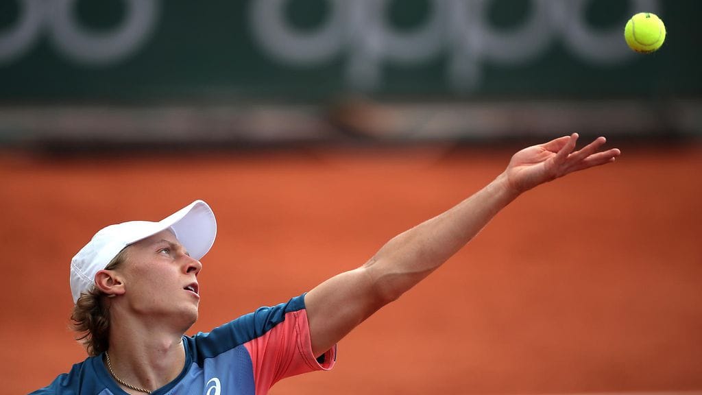 Emil Ruusuvuori osoitti hurjaa sitkeyttä avauskierroksella isäntämaan Ugo Humbertia vastaan.