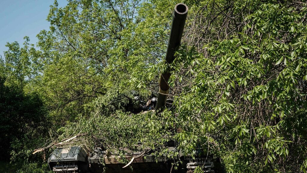 Ukrainalainen panssarivaunu Itä-Ukrainassa.