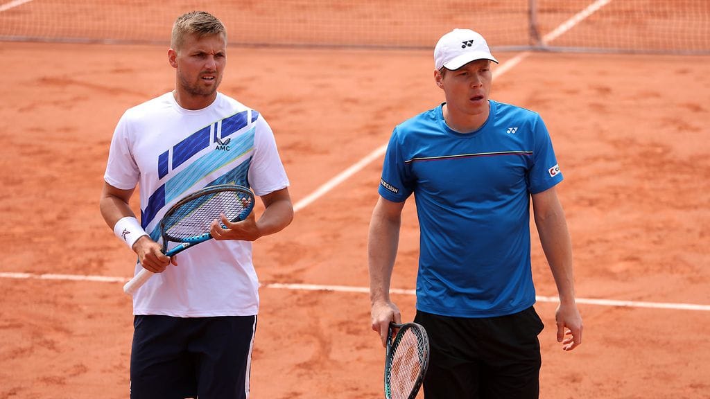 Lloyd Glasspool ja Harri Heliövaara hävisivät Ranskan avointen puolivälierissä.