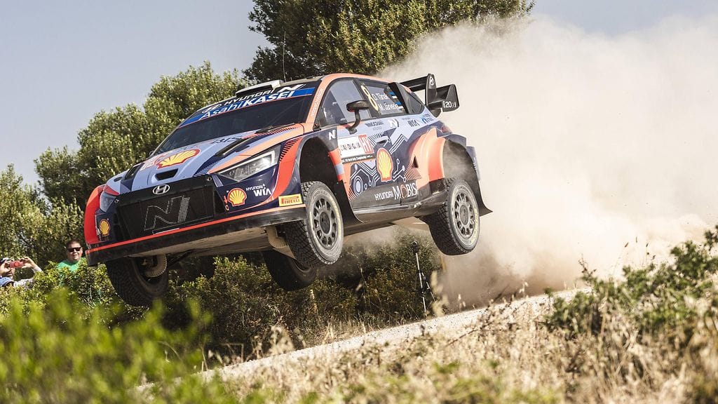 Ott Tänakin ralli Sardiniassa alkoi moottorin tulipalolla torstaina.