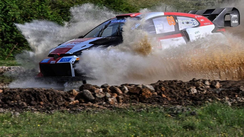 Kalle Rovanperä vauhdissa Sardinian MM-rallissa.