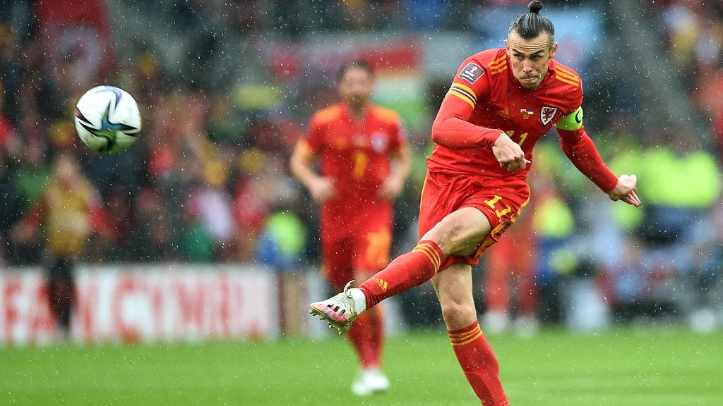 Gareth Balen vapaapotku tuotti Walesin 1-0-voittomaalin.