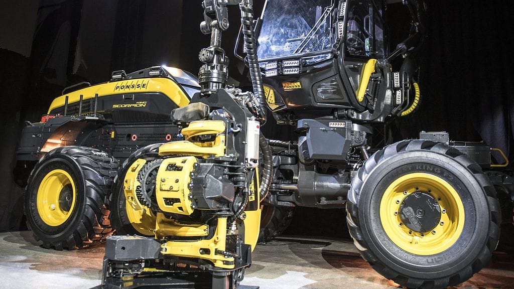 Metsäkonevalmistaja Ponssen uusi harvesteri Scorpion King Vieremällä 23. helmikuuta 2021.
