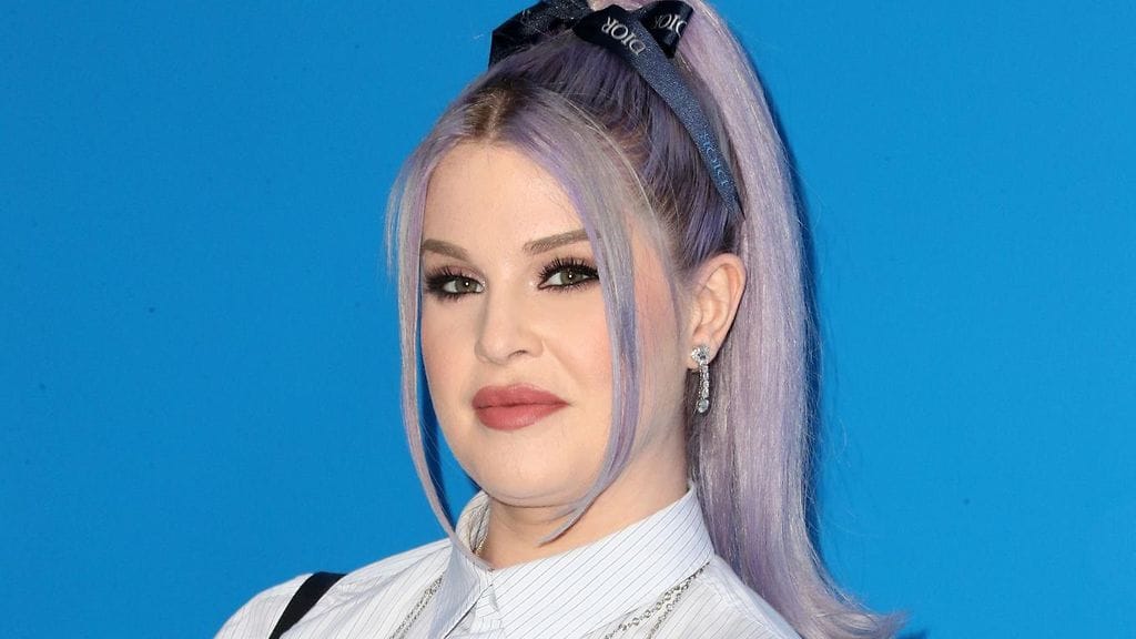 Kelly Osbourne on onnensa kukkuloilla.
