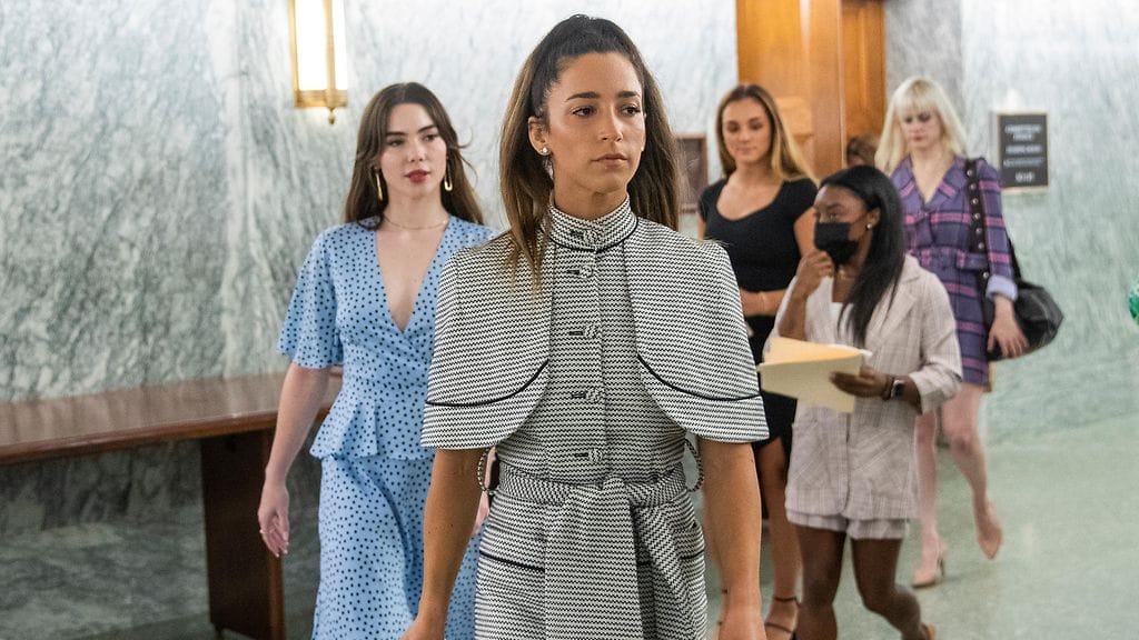 Larry Nassarin uhrit vaativat FBI:lta miljardikorvauksia. Kuvassa vasemmalta McKayla Maroney, Ali Raisman, Maggie Nichols ja Simone Biles.