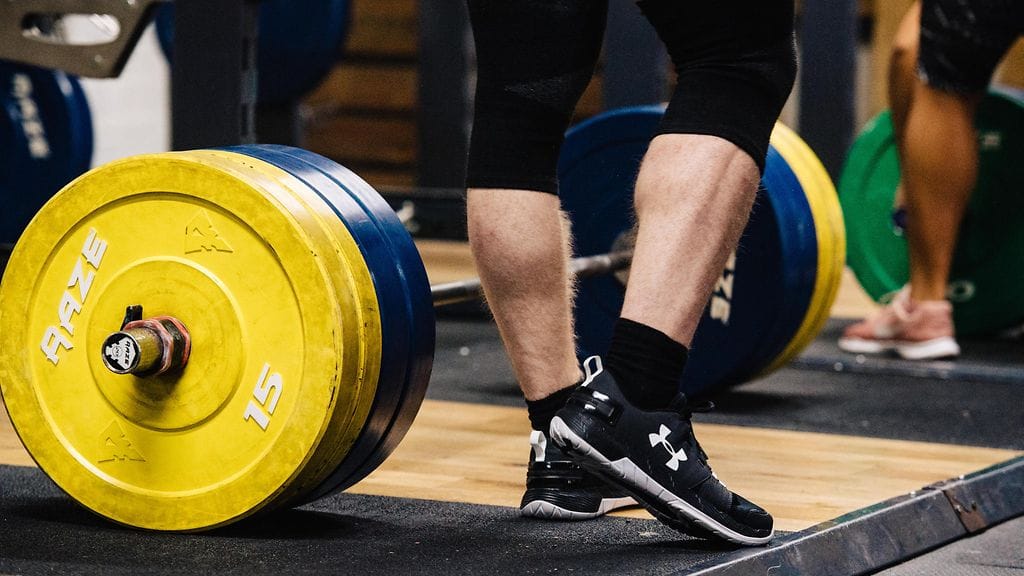 Eddie Berglund kiskaisi yhteistuloksen 710 kiloa, joka on uusi maailmanennätys.