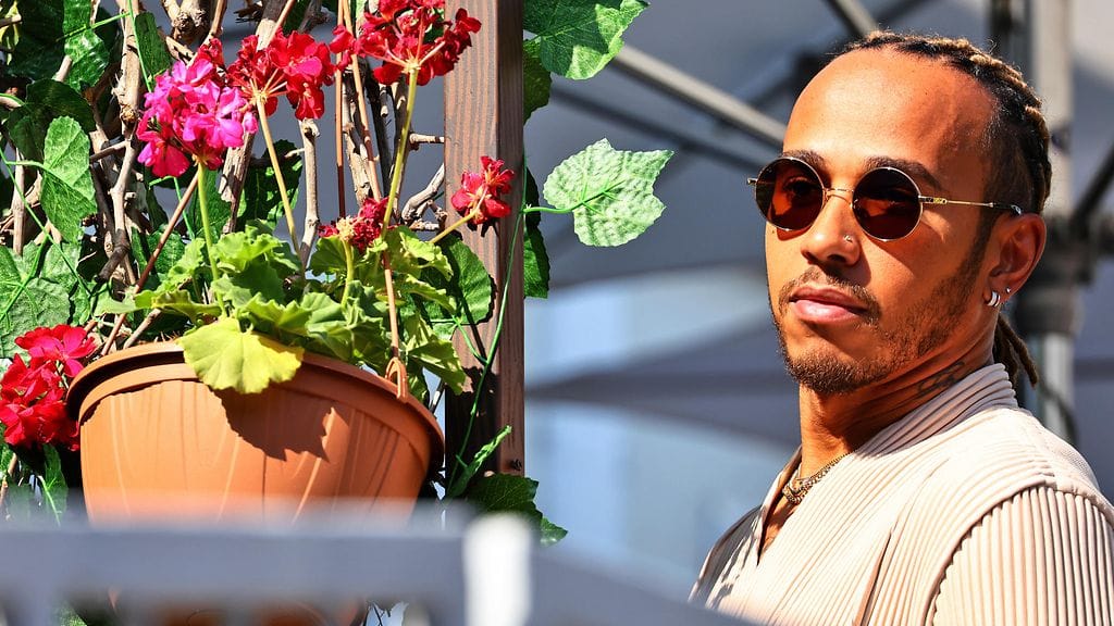 Lewis Hamilton vahvistaa olevansa mukana tuottamassa ja käsikirjoittamassa tulevaa F1-elokuvaa yhdessä Brad Pittin kanssa.