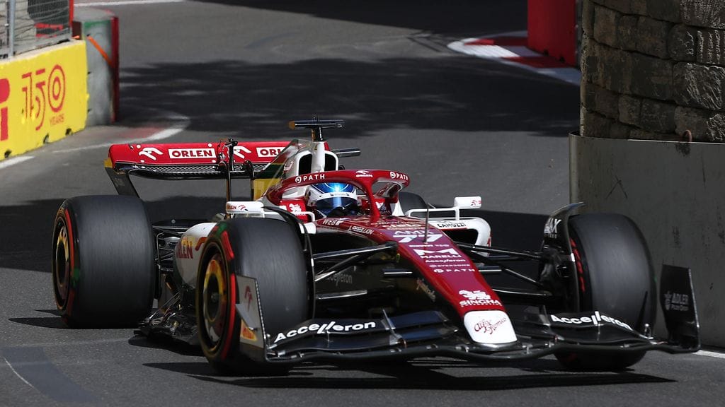 Valtteri Bottaksella ei kulkenut vielä Azerbaidzhanin GP:n vapaissa harjoituksissa perjantaina.