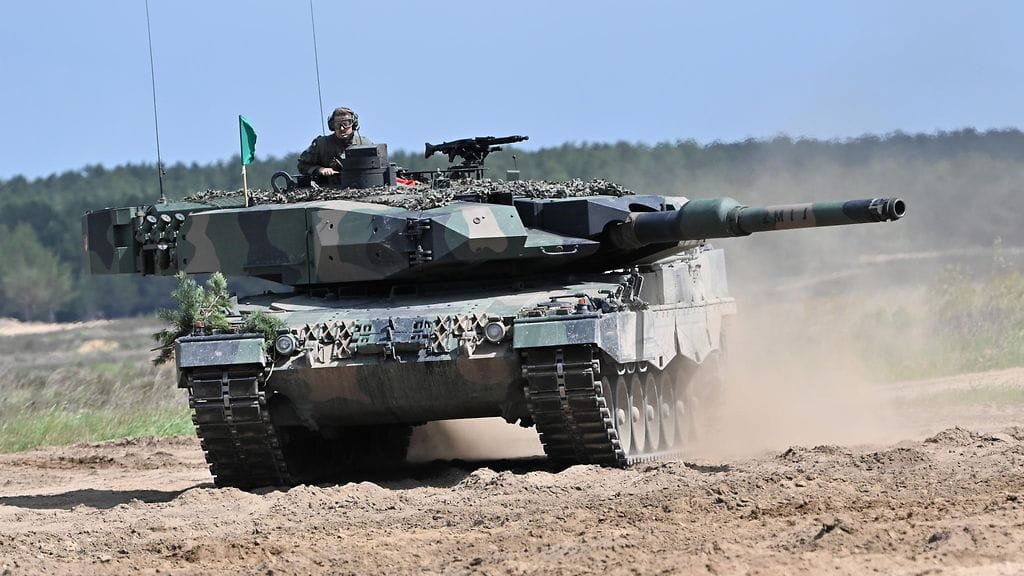 Kuvassa puolalainen Leopard 2-panssarivaunu Defender Europe 2022 -harjoituksissa tämän vuoden toukokuussa.