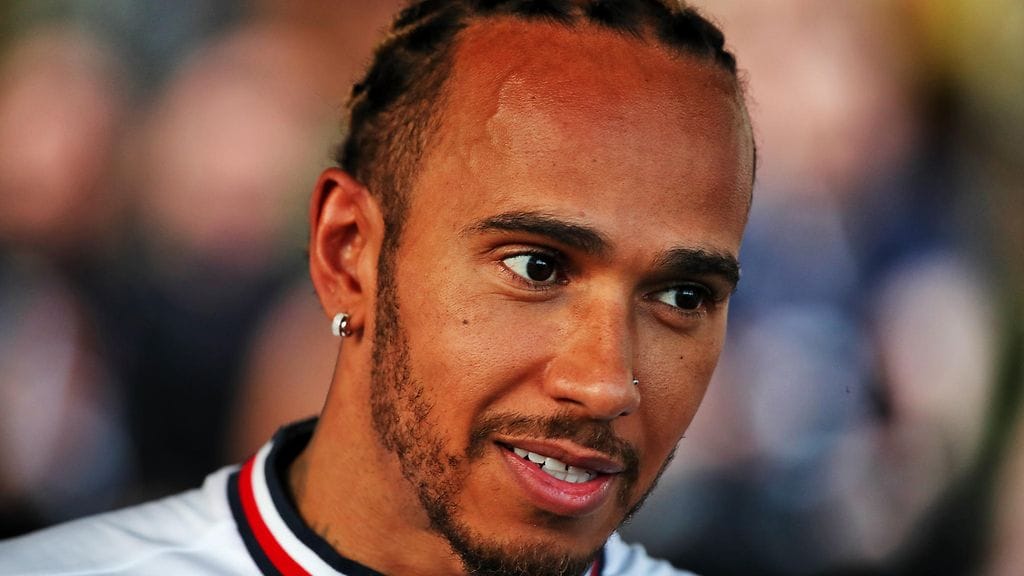 Lewis Hamilton on yksi F1-maailman suosituimpia kuljettajia.