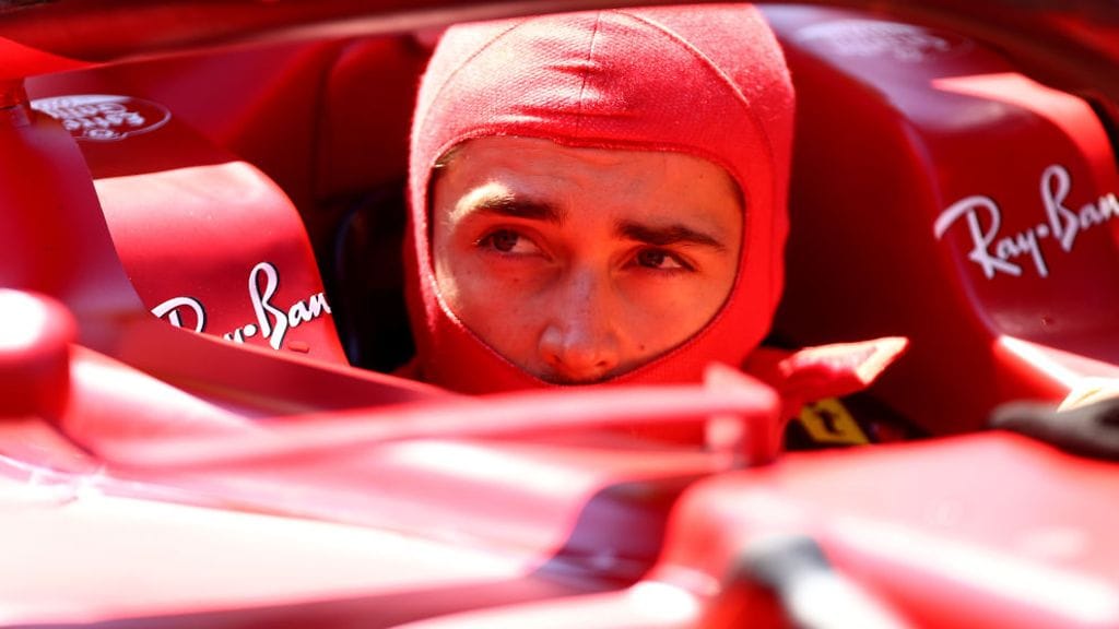 Charles Leclerc oli jälleen matkalla voittoon, kun Ferrarin voimayksikkö petti kärkipaikalta.