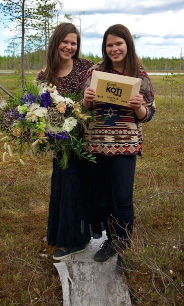 suomen_kaunein_koti_kesamokit_s9_eps12_voittajat_-heidi_jyrkka_henna_jyrkka_003