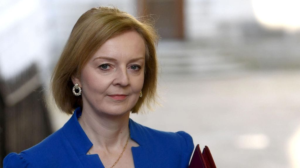 Britannian ulkoministeri Liz Truss on yksi puheenjohtajakisan ennakkosuosikeista.