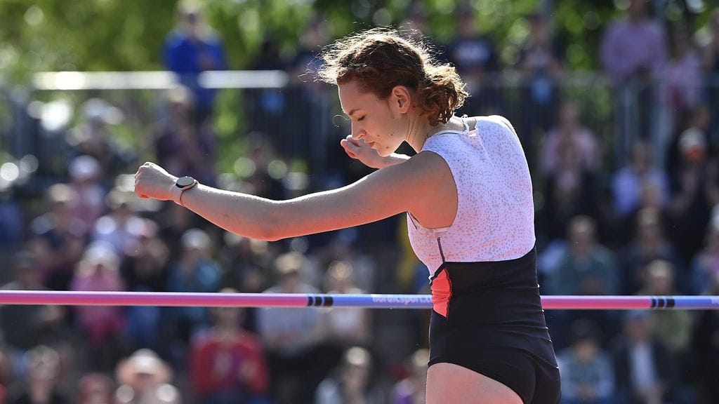 Ella Junnila hyppäsi kauden parhaansa Turussa tiistaina.