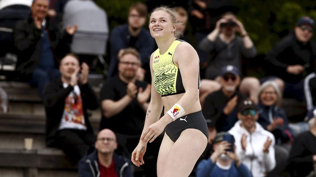 "Uhkapeli kertoo itsevarmuudesta", Wilma Murto heitti.