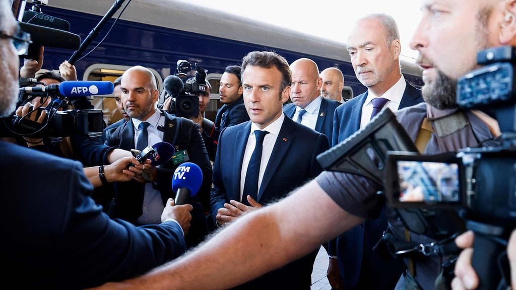 Emmanuel Macron Kiovassa kesäkuussa 2022.