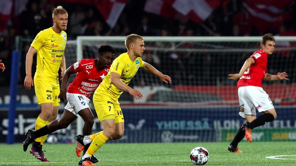 HIFK ajautui lauantai-iltana entistä tukalampaan tilanteeseen.