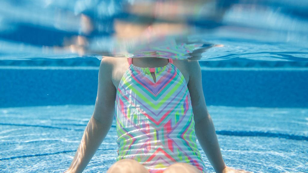 uima-allas, lapsi uimassa