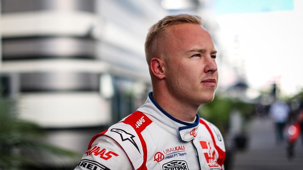 Nikita Mazepin vaatii "rästipalkkojaan" takaisin.