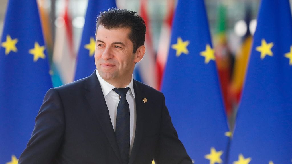 Kuvassa pääministeri Kiril Petkov.