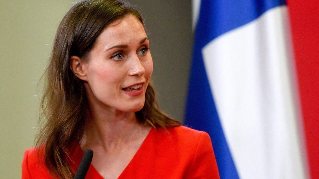 Marin keskusteli illalla puhelimessa Ukrainan presidentin Volodymyr Zelenskyin kanssa.