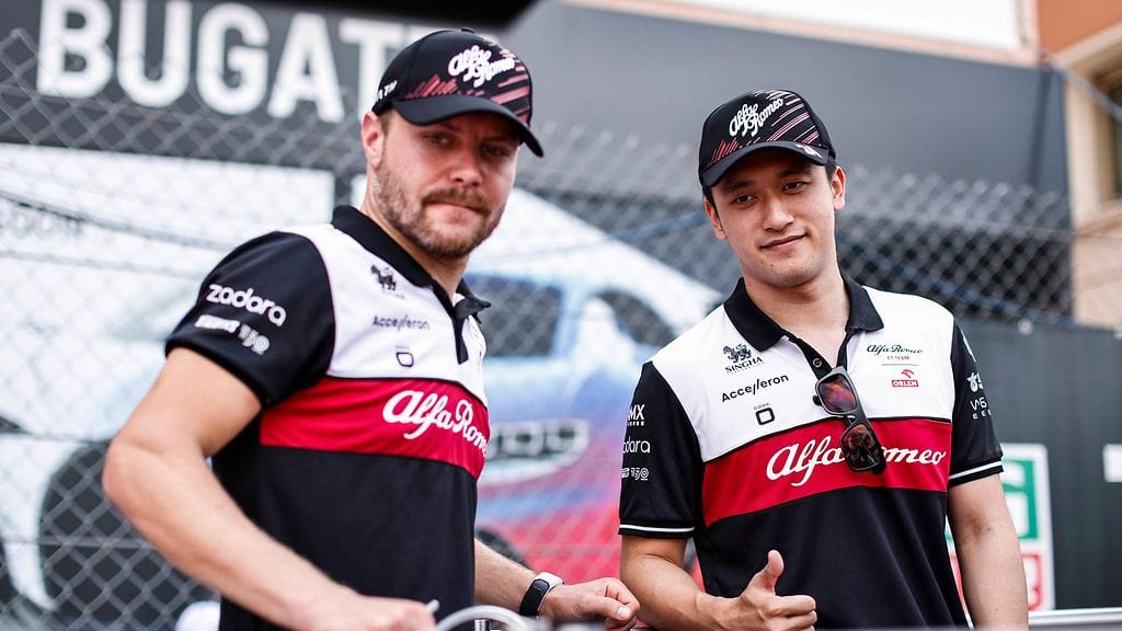 Guayu Zhou (oik.) on ollut parina edellisenä kilpailuviikonloppuna vahva, ja Valtteri Bottaksella on ollut tekemistä Alfa Romeo -tallikaveriaan vastaan.