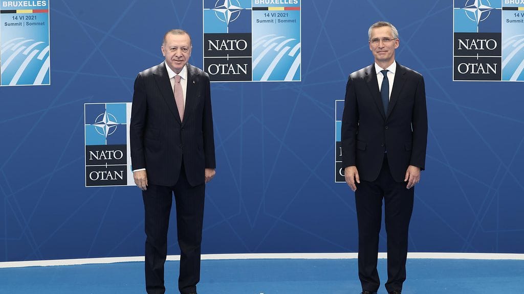 Jens Stoltenberg ja Recep Tayyip Erdogan Nato-kokouksessa vuosi sitten, kesäkuussa 2021.