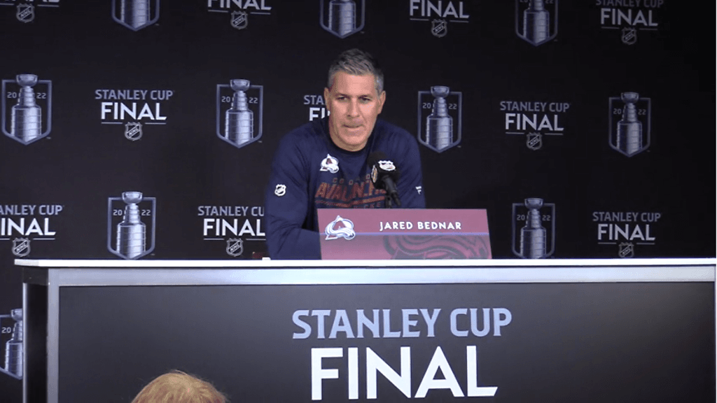 Jared Bednar kertoo, miten suuri pala Nazem Kadri on Avalanche -miehistössä.