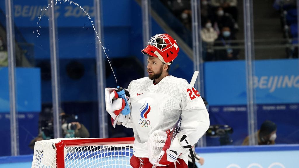 Ivan Fedotov oli Venäjän olympiakomitean joukkueen maalilla  Leijonia vastaan olympiafinaalissa.