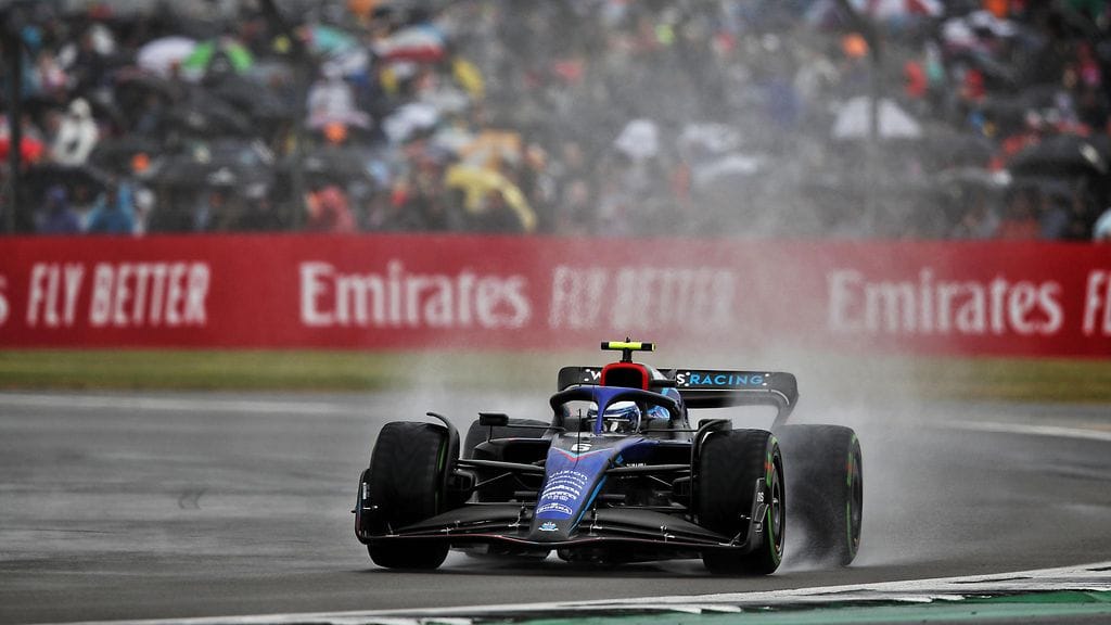 Williamsin Nicholas Latifi yllätti etenemällä aika-ajojen päätösosioon.