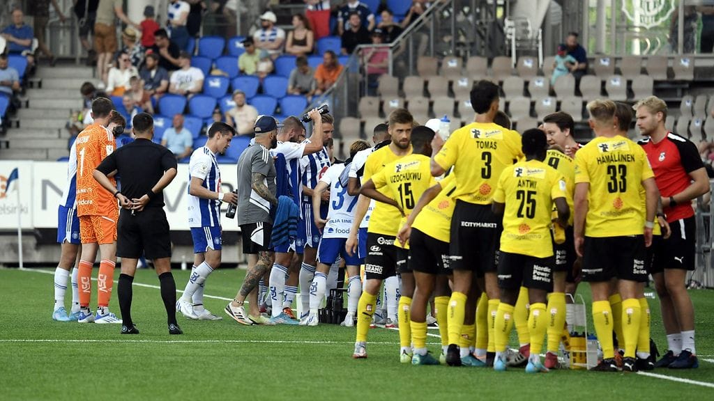 Pisteet jaettiin Helsingin Bolt Arenalla.