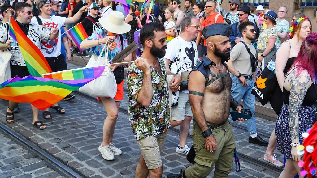 AOP Pride (4)