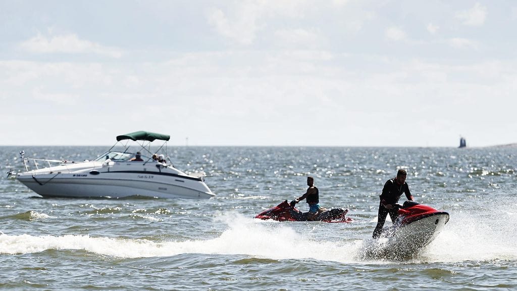 Vesijettionnettomuuksien määrä kasvaa. Kuvituskuva.