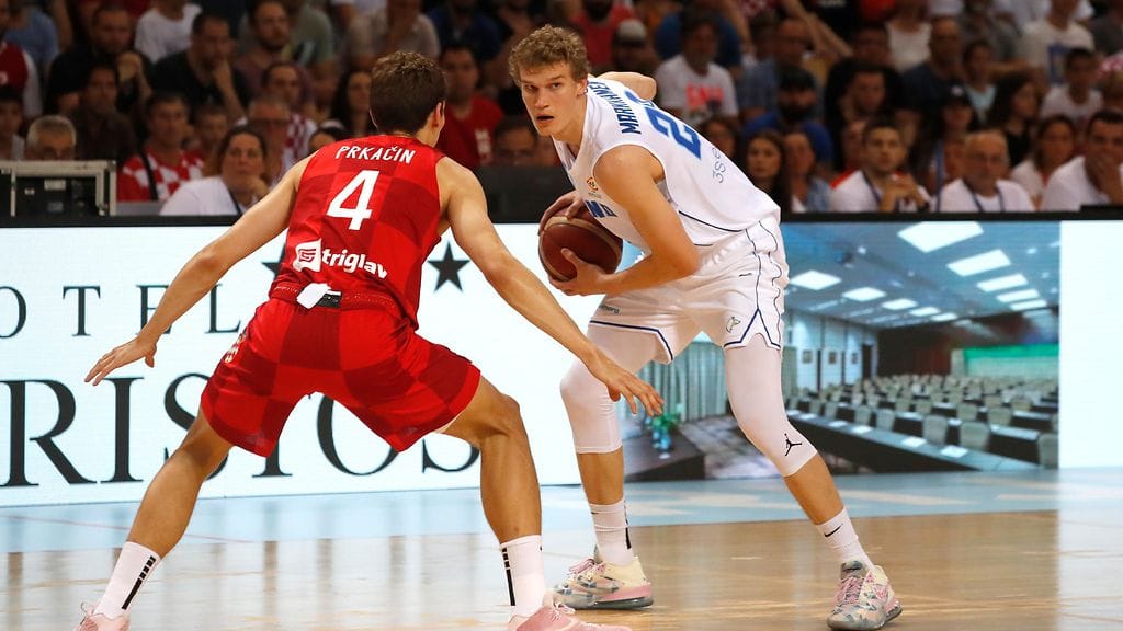 Lauri Markkasen voittoheitto ratkaisi voiton Susijengille viime sekunneilla.