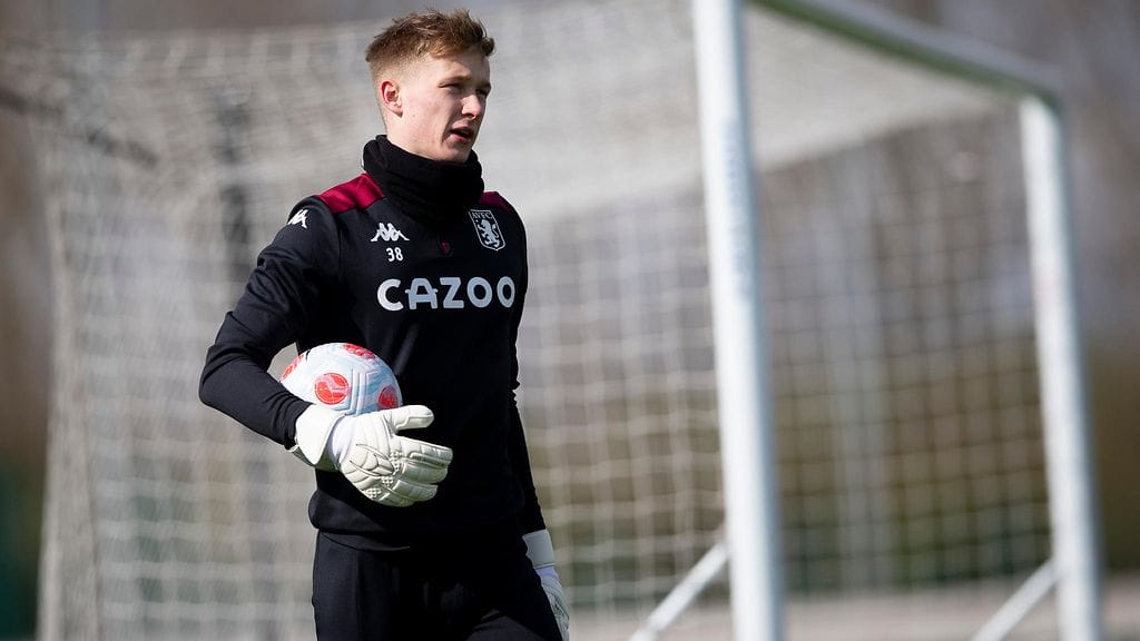 Viljami Sinisalo teki uuden sopimuksen Aston Villan kanssa.