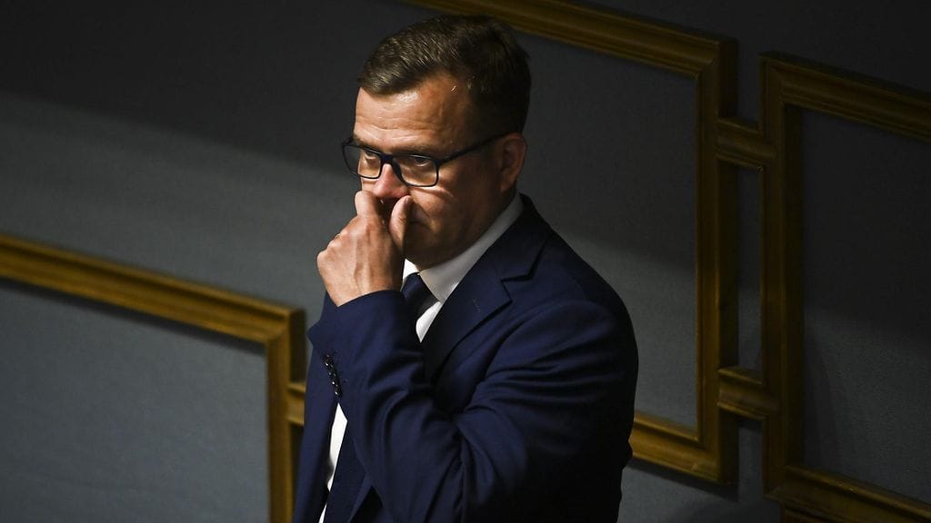 Alkukesästä kokoomus on ollut otsikoissa muun muassa puolueen kansanedustajaan Wille Rydmaniin liittyneen kohun vuoksi. Puolueen puheenjohtaja Petteri Orpo on todennut, ettei luottamusta Rydmaniin ole.