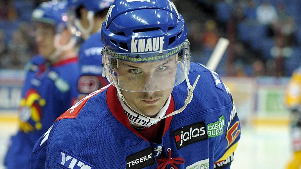 Erik Karlsson oli puolustajien tehomies.