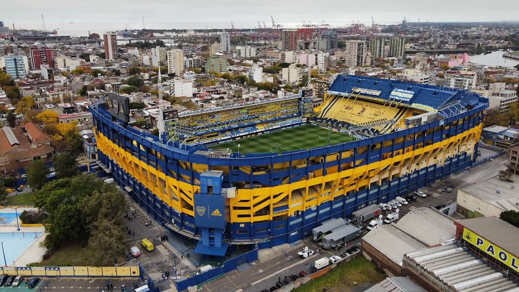 Boca Juniorsin kotistadion La Bomboneran rakenteet olivat kovilla joukkueen ottelussa Corinthiansia vastaan.