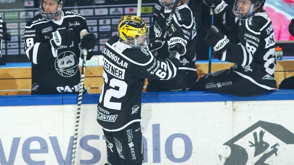 Kestner painelee Turusta Vladivostokin kautta Raumalle.