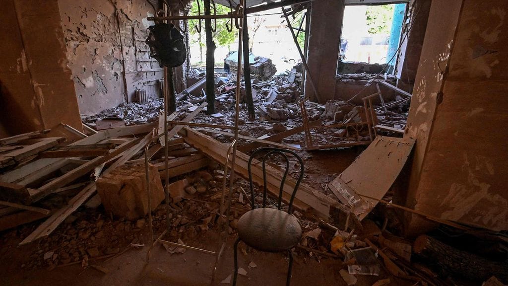 Venäjän ohjusiskun kohteeksi joutuneessa asuintalossa Tshasiv Jarin kaupungissa itäisessä Ukrainassa uhriluku on noussut jo 34:ään.