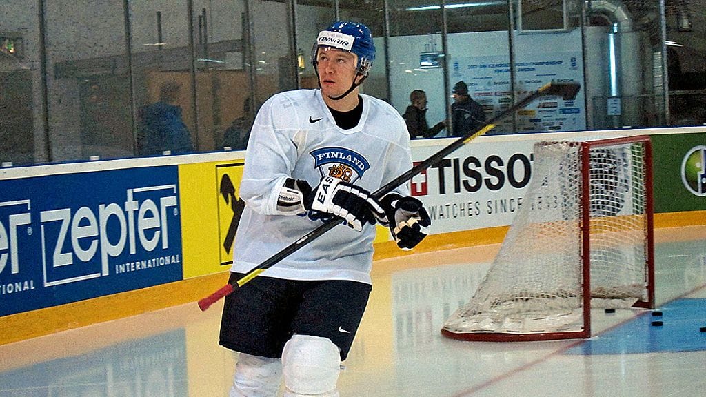 Jussi Jokinen Slovakia-ottelua edeltävillä aamujäillä.