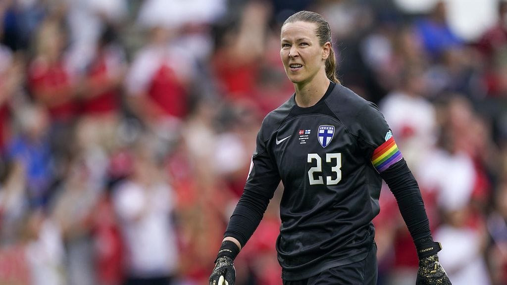 Tinja-Riikka Korpela jää sivuun koronatartunnan vuoksi.