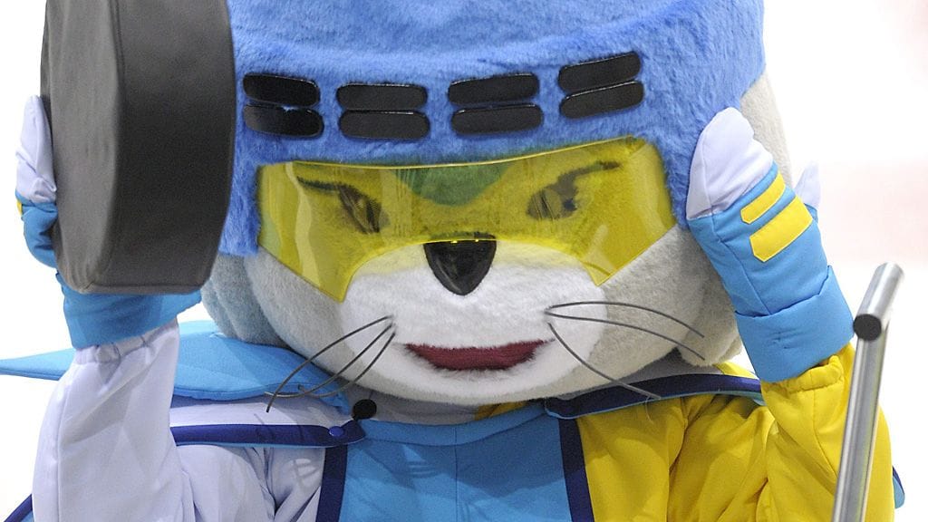 Icy, 2013 MM-kisojen maskotti, on ollut vaitelias edustaja.