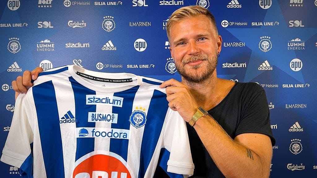 Paulus Arajuuri siirtyy HJK:n riveihin.